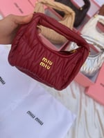 ميو ميو صغيرة