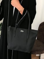 لاكوست مقاس وسط و كبير