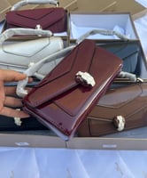 عنابي لمعه