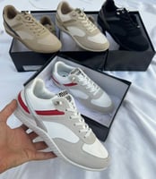 شوزات ميو ميو