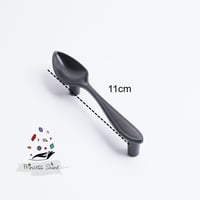 475 - مقبض بشكل ملعقة لون ( أسود ) - قطعتين