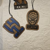 ميدالية و تعليقات حسب الطلب