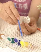 صانعة السيراميك - الفخار - لأصحاب المواهب الأطفال...