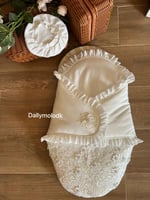 مهاد أمريكي اوف وايت مع القبعة