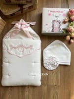 مدس مع لفة وقبعة