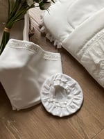 مدس اوف وايت مع اللفه والقبعه