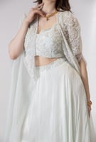 ساري هندي لون ازرق فاتح