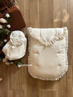 مفرش مع لفة وقبعة بيج محايد