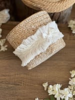 طوق أوف وايت