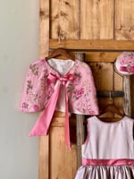 فستان من 8 سنوات الى 16 سنة بدون القبعه