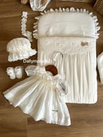 مدس محايد اوف وايت مع لفه والقبعة