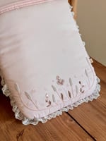 مفرش شك يدوي مع اللفه والقبعه الدائريه