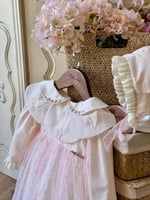 فستان 0-3 الى 1 سنه مع القبعه الفرنسيه