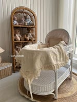 سرير الخيرزان - محايد