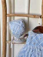 فستان ازرق من 0_3 الى 9_12 مع القبعة الفرنسية ومن...