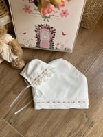 مدس مع لفة وقبعة