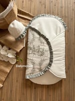 مهاد أمريكي - ابيض وأخضر زيتي مع القبعه الفرنسية /...