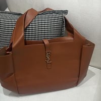 سان لوران | بني