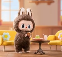 دمية لابوبو - Big Into Energy