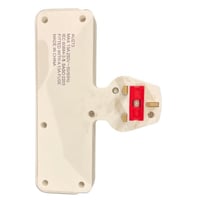 قسام محول جداري 13 امبير بـ3 مقابس - هوم بيست