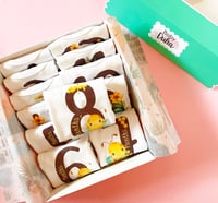 طقم الشهور ثيم النحله - Bees Set of 12