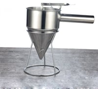 « قمع صب الشمع »