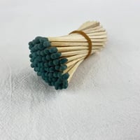 «كبريت ملون بالجملة»