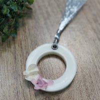 « شموع معطرات الخزائن »