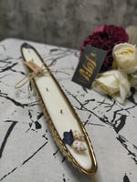 « الشمعة المميزة الطويلة »