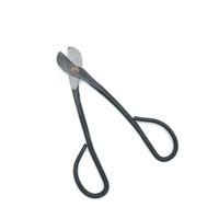 أدوات تقليم للنباتات