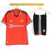 طقم مانشستر يونايتد الاساسي 2023/2024