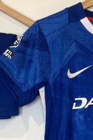 طقم تشيلسي الاساسي 25_26 ولادي