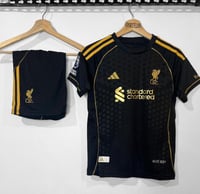 طقم ليفربول الاحتياطي 25-26 ولادي