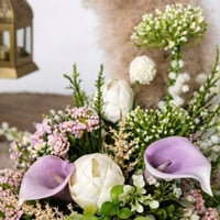 هلال رمضان الفاخر ، ورود صناعية