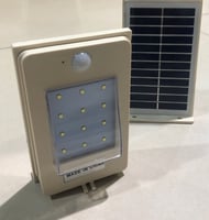 ليد جداري طاقة شمسية 2 واط بيج