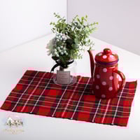 4925 لبادة كاروهات بلون أحمر قماش سميك