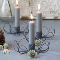 64306 شمعدان معدني أنتيك