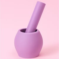 طاحونة يدوية متوسطة الحجم