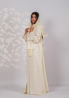 روب استقبال مزين بالكلف / كريمي