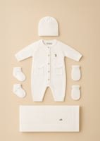 طقم مواليد فاخر بلون اوف وايت