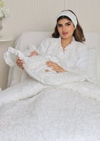 مجموعة الاستقبال الفاخرة المميزة بدانتيل الورود ال...