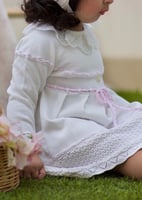 فسنان اوف وايت بتصميم اسباني راقي