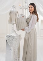 مجموعة الإستقبال الفاخرة من اللون البيج باضافة الت...