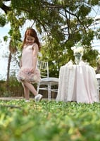 فستان بنك فاخر مميز بالكريستال والورد الراقي مناسب...