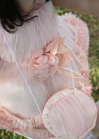 فستان بناتي من خامة التل الراقية بتصميم مميز وراقي...