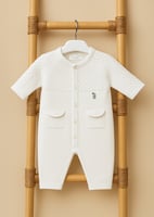 طقم مواليد فاخر بلون اوف وايت