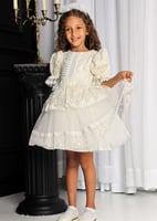 فستان فكتوري فاخر بتصميم كلاسيك مميز بالدانتيل وال...