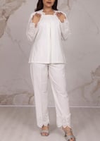 بجامة نفاس اوف وايت مريحه ومميزه بالكلف 3 قطع