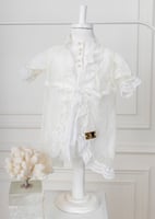 لبس استقبال مميز من الدانتيل