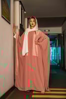 عباية بكم واسع بالكريب